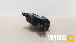 Used Heater valve motor Tesla Model S 100D Price on request offered by Van Gils Automotive