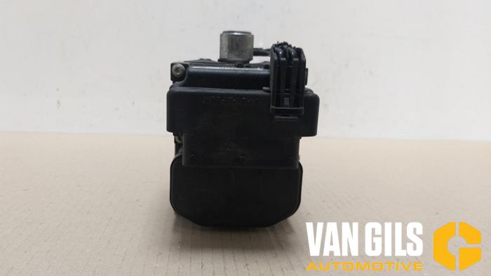 Gebrauchte ABS Pumpe Opel Meriva (A) 1.6 Preis € 30,00 Margenregelung angeboten von Van Gils Automotive