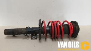 Used Front shock absorber rod, right Volkswagen Fox (5Z) 1.4 16V Price € 55,00 Margin scheme offered by Van Gils Automotive