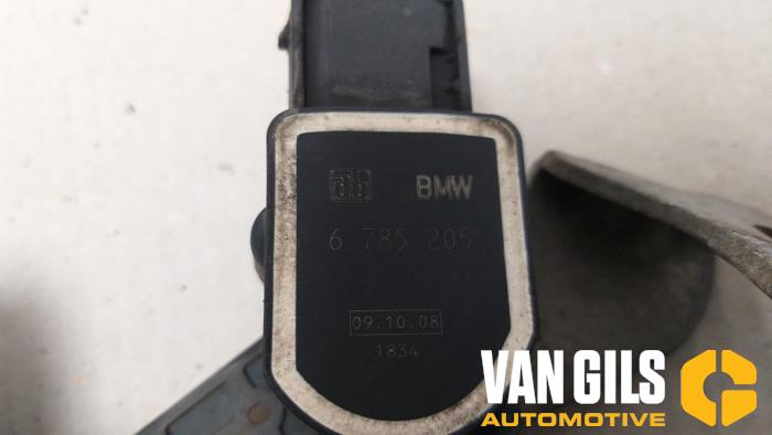 Xenon height adjustment from a BMW 3 serie Touring (E91) 320d 16V 2009