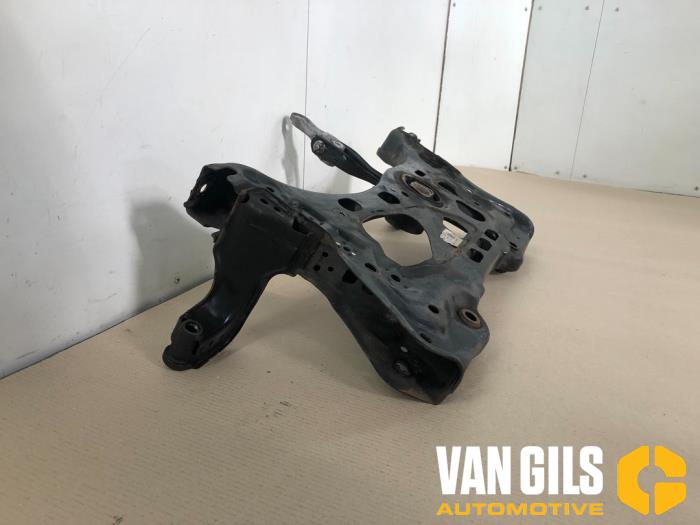 Subframe from a Volkswagen Golf VII (AUA) 1.4 GTE 16V 2015