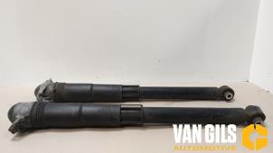 Used Shock absorber kit Volkswagen Golf VII (AUA) 1.4 GTE 16V Price € 82,00 Margin scheme offered by Van Gils Automotive