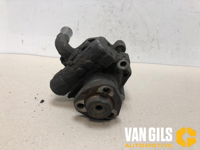 Bomba de dirección asistida de un Volkswagen Golf 2000