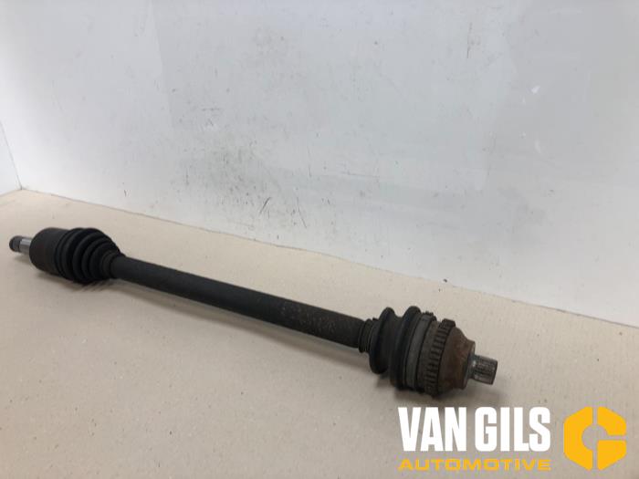 Front drive shaft, right from a Smart Cabrio 0.6 Turbo i.c. 2002