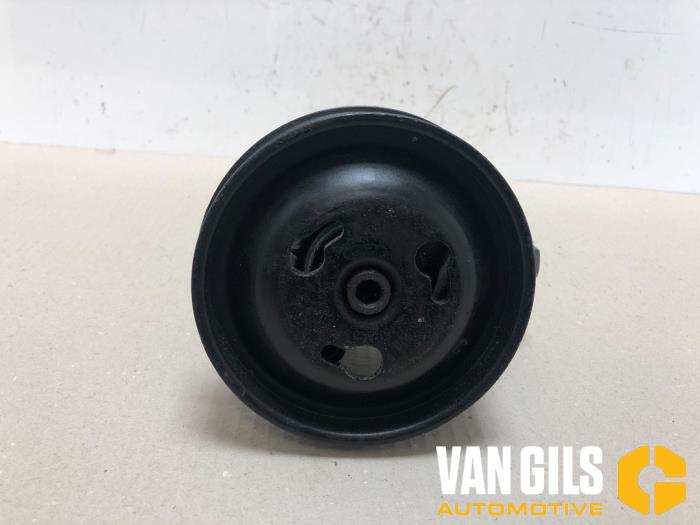 Usagé Pompe de direction Ford Fiesta 4 1.25 16V Prix € 60,00 Règlement à la marge proposé par Van Gils Automotive