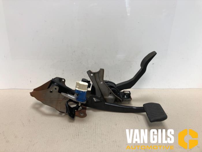Begagnade Gaspedal Volvo XC60 I (DZ) 3.0 T6 24V AWD Pris € 35,00 Marginaltabell erbjuds av Van Gils Automotive