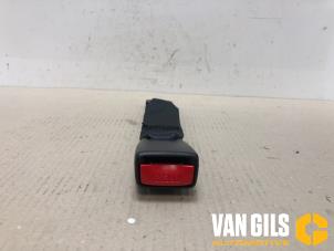 Used Rear seatbelt buckle, right Mazda CX-7 2.2 MZR-CD 16V Price on request offered by Van Gils Automotive