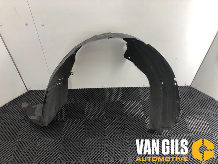 Wheel arch liner from a Mazda CX-7 2.2 MZR-CD 16V 2010