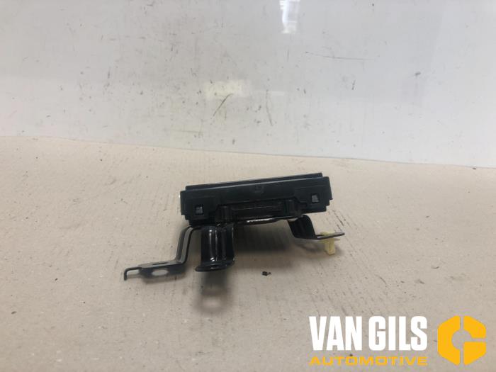 Usados Módulo Bluetooth Mazda CX-7 2.2 MZR-CD 16V Precio de solicitud ofrecido por Van Gils Automotive