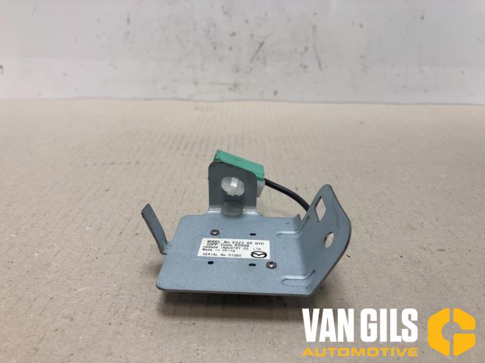 Używane Antena Mazda CX-7 2.2 MZR-CD 16V Cena na żądanie oferowane przez Van Gils Automotive