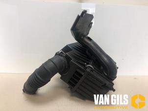Used Air box Mazda CX-7 2.2 MZR-CD 16V Price on request offered by Van Gils Automotive