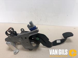 Used Brake pedal Mazda CX-7 2.2 MZR-CD 16V Price on request offered by Van Gils Automotive