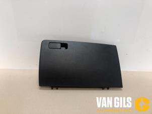 Used Glovebox Kia Rio IV (YB) 1.2 MPI 16V Price € 29,99 Margin scheme offered by Van Gils Automotive
