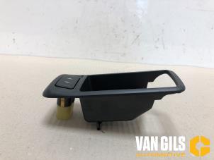 Used Electric window switch Ford Focus 2 1.6 16V Price € 40,00 Margin scheme offered by Van Gils Automotive