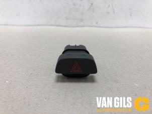 Used Panic lighting switch Ford Focus 2 1.6 16V Price € 30,00 Margin scheme offered by Van Gils Automotive