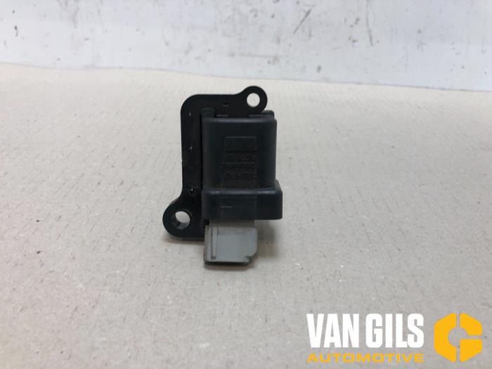 Gebrauchte Stift Zündspule Daihatsu Cuore (L251/271/276) 1.0 12V DVVT Preis € 30,00 Margenregelung angeboten von Van Gils Automotive