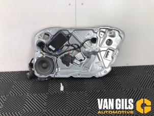 Used Window mechanism 4-door, front right Alfa Romeo 159 Sportwagon (939BX) 2.2 JTS 16V Price € 50,00 Margin scheme offered by Van Gils Automotive