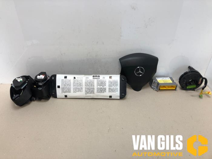 Begagnade Airbagset + modul Mercedes A (W169) 1.5 A-150 3-Drs. Pris € 249,99 Marginaltabell erbjuds av Van Gils Automotive