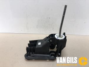 Used Gear-change mechanism Peugeot 208 I (CA/CC/CK/CL) 1.2 Vti 12V PureTech 82 Price on request offered by Van Gils Automotive