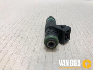 Usagé Injecteur (injection essence) Ford Focus 2 1.6 16V Prix € 30,00 Règlement à la marge proposé par Van Gils Automotive