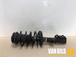 Used Front shock absorber rod, right Saab 9-5 Estate (YS3E) 2.2 TiD 16V Price € 75,00 Margin scheme offered by Van Gils Automotive