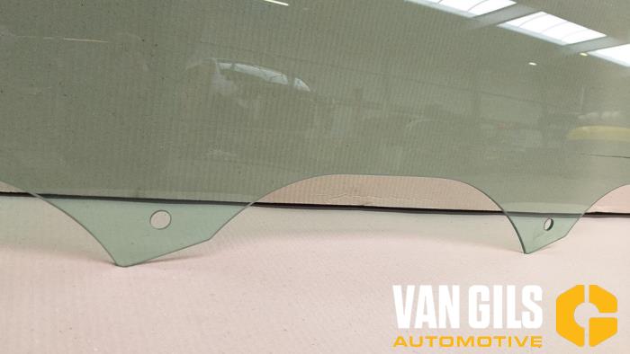 Ventanilla de puerta de 4 puertas derecha delante de un Volkswagen Golf VII (AUA) 1.2 TSI 16V 2018