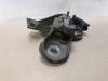 Engine mount from a Audi A4 (B7) 2.0 20V 2005