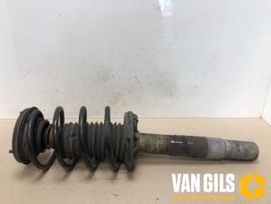 Used Front shock absorber rod, left BMW 7 serie (E65/E66/E67) 730d 24V Price € 75,00 Margin scheme offered by Van Gils Automotive