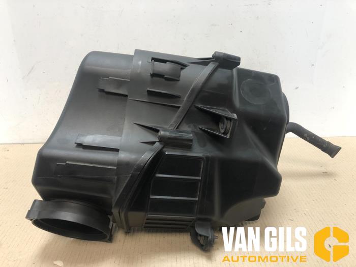 Begagnade Luftfilterhus Audi A8 (D3) 3.0 TDI V6 24V Quattro Pris € 66,00 Marginaltabell erbjuds av Van Gils Automotive