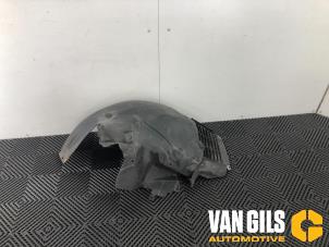 Begagnade Isolering, hjulhus Audi A8 (D3) 3.0 TDI V6 24V Quattro Pris € 44,00 Marginaltabell erbjuds av Van Gils Automotive