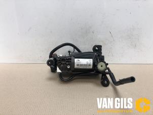 Used Hydraulic pump Audi A8 (D3) 3.0 TDI V6 24V Quattro Price € 450,00 Margin scheme offered by Van Gils Automotive