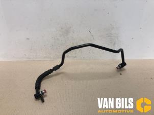 Begagnade Oljetrycksledning Audi A8 (D3) 3.0 TDI V6 24V Quattro Pris € 30,00 Marginaltabell erbjuds av Van Gils Automotive