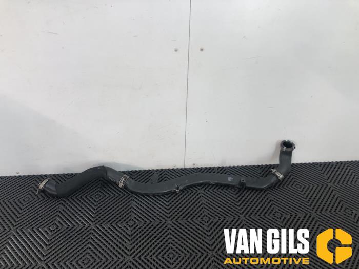 Gebrauchte Intercooler Schlauch Audi A8 (D3) 3.0 TDI V6 24V Quattro Preis € 30,00 Margenregelung angeboten von Van Gils Automotive