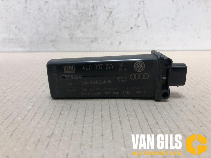 Begagnade Däcktrycksantenn Audi A8 (D3) 3.0 TDI V6 24V Quattro Pris € 30,00 Marginaltabell erbjuds av Van Gils Automotive