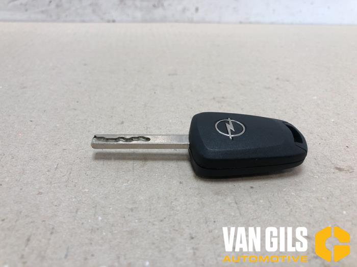 Klucz z Opel Corsa D 1.2 16V 2014