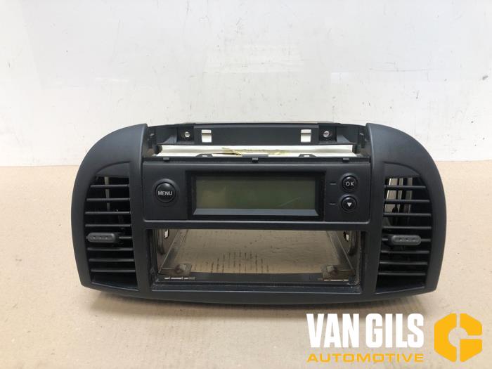 Begagnade Innerdisplay Nissan Micra (K12) 1.4 16V Pris € 35,00 Marginaltabell erbjuds av Van Gils Automotive