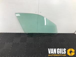 Used Door window 4-door, front right BMW X5 (F15) xDrive 40d 3.0 24V Price on request offered by Van Gils Automotive