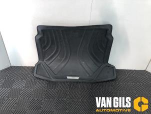 Used Boot mat BMW X5 (F15) xDrive 40d 3.0 24V Price on request offered by Van Gils Automotive