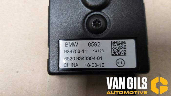 Antenne d'un BMW X5 (F15) xDrive 40d 3.0 24V 2016