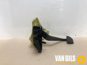 Used Brake pedal BMW X5 (F15) xDrive 40d 3.0 24V Price on request offered by Van Gils Automotive