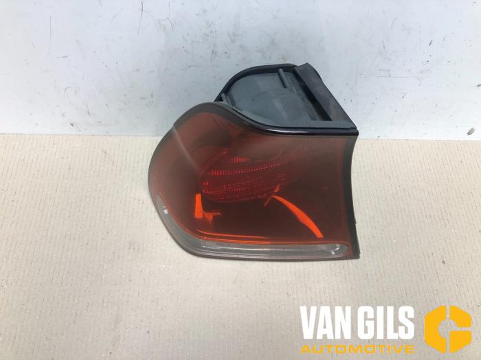 Taillight, left from a BMW 3 serie Compact (E46/5) 320td 16V 2004