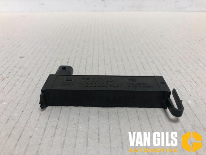 Używane Keyless Entry-Antena Opel Insignia Grand Sport 2.0 GSi Turbo 16V 4x4 Cena na żądanie oferowane przez Van Gils Automotive