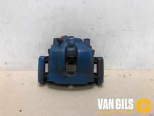 Used Front brake calliper, left BMW 3 serie Compact (E46/5) 320td 16V Price € 70,00 Margin scheme offered by Van Gils Automotive