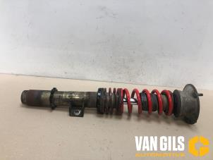 Used Front shock absorber rod, left BMW 3 serie Compact (E46/5) 320td 16V Price € 75,00 Margin scheme offered by Van Gils Automotive