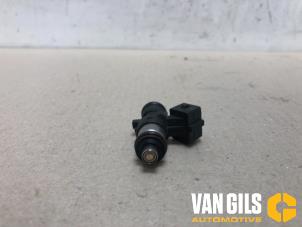 Usagé Injecteur (injection essence) Renault Clio II (BB/CB) 1.2 16V Prix sur demande proposé par Van Gils Automotive