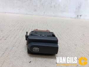 Used Rear window heating switch Renault Clio II (BB/CB) 1.2 16V Price on request offered by Van Gils Automotive