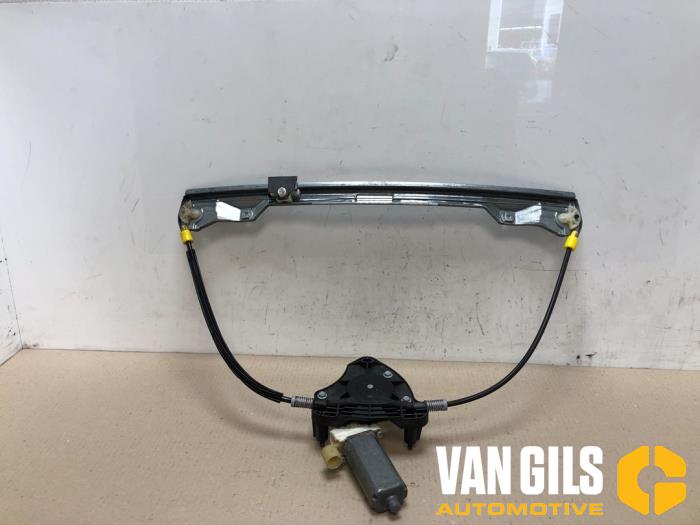 Left front window RENAULT CLIO 2 3 DOORS