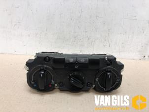 Used Heater control panel Volkswagen Caddy III (2KA,2KH,2CA,2CH) 2.0 SDI Price on request offered by Van Gils Automotive