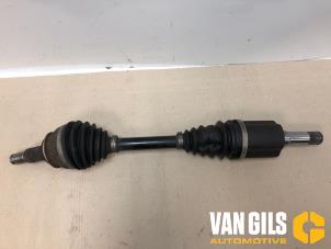Used Front drive shaft, left Opel Insignia Grand Sport 2.0 GSi Turbo 16V 4x4 Price € 138,00 Margin scheme offered by Van Gils Automotive