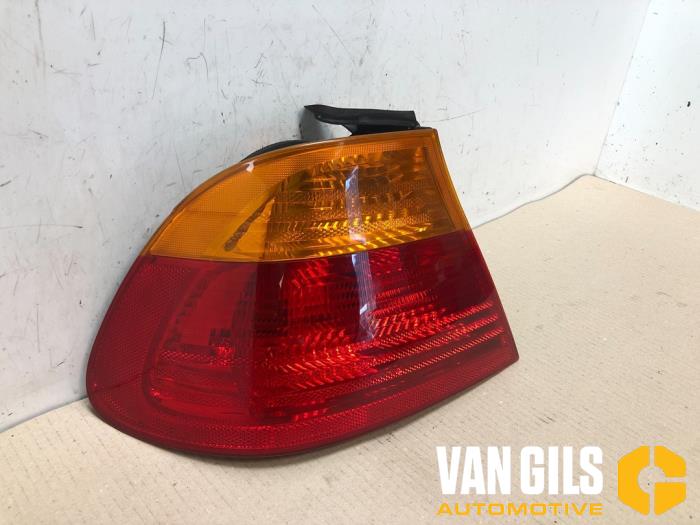 Taillight, left from a BMW 3 serie (E46/2) 318 Ci 2000